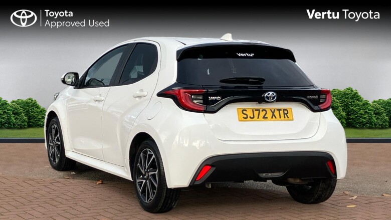 Toyota Yaris 1.5 Hybrid Design 5dr CVT Hybrid Hatchback